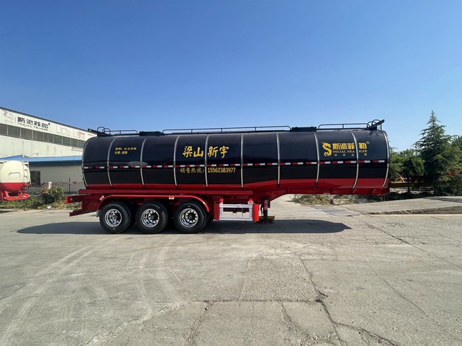 拉瀝青油罐車(chē)